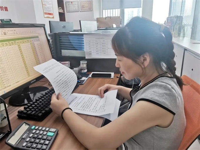 从制鞋工到行业先锋:高级家政培训师罗春霞的华丽蜕变