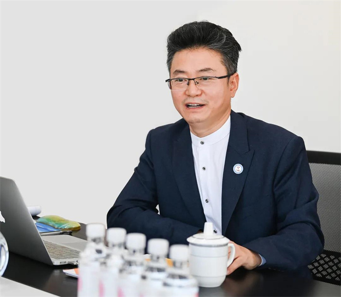 “风雨同行·共创佳绩”,重庆巴渝子弟集团主城、万州两地线上联动,共贺新春!